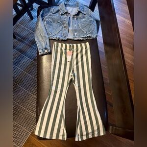 Nwt! Chic striped bailey blossoms bell bottoms!